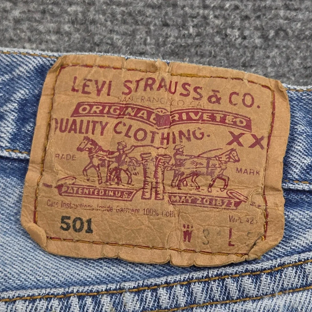 Vintage Levis 501 Jeans 30x32 Light Wash 90s Distressed Paint Splatter USA Made